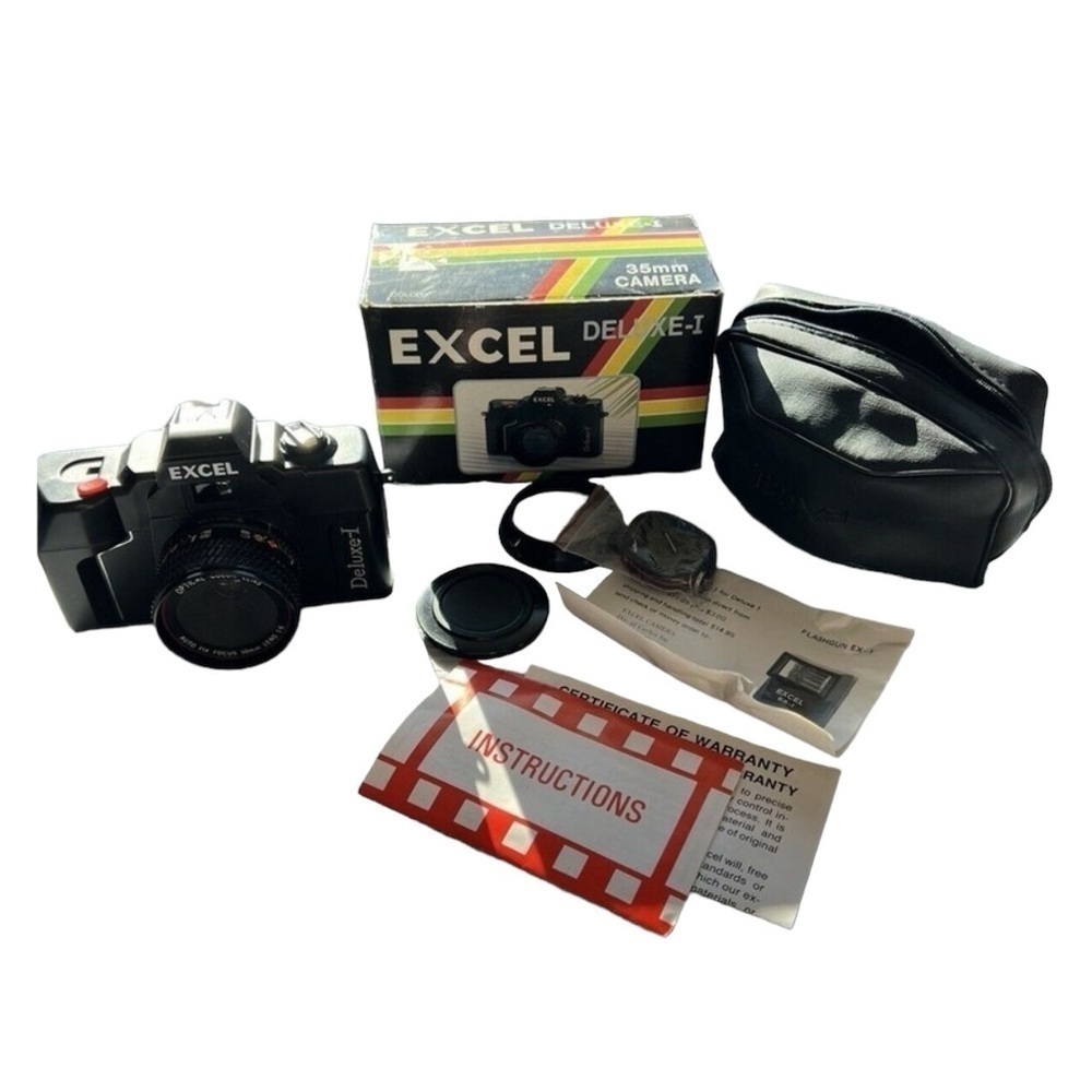 *UNTESTED* Vintage Excel Deluxe-I 35MM Camera Made In Japan w/Box